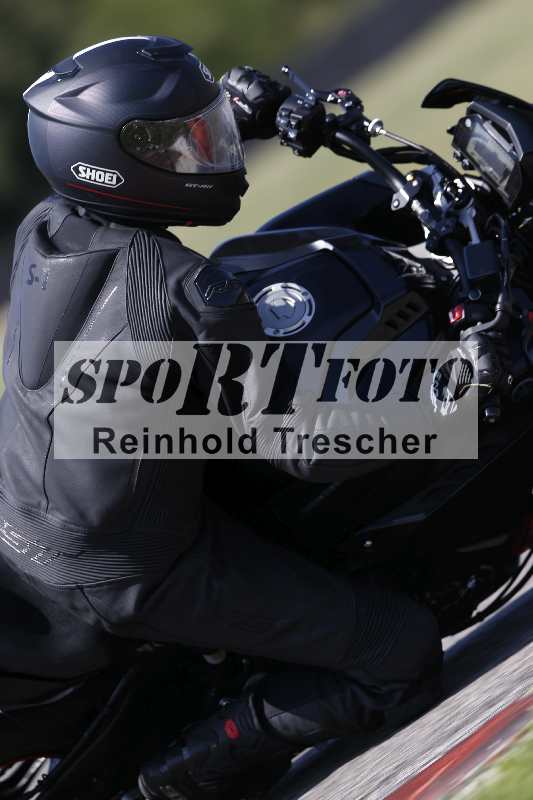 /44 09.08.2025 Plüss Moto Sport ADR/Freies Fahren/backside